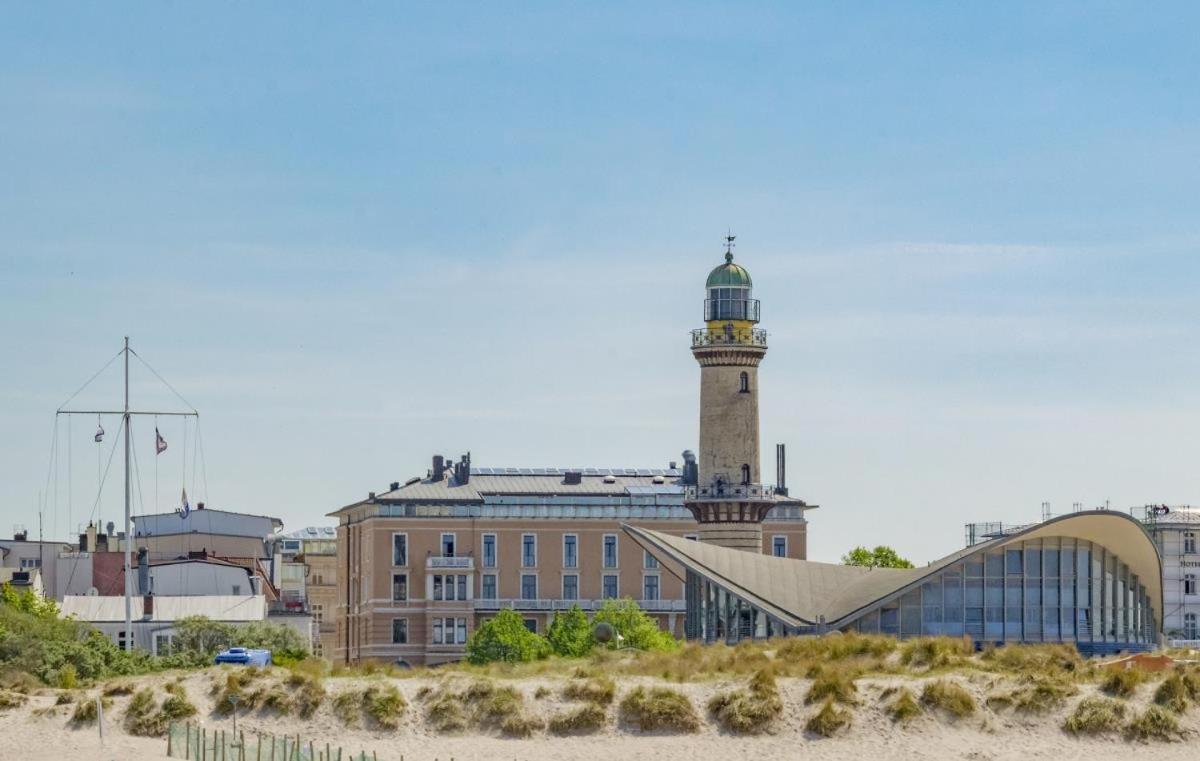 Strandmuschel, Ca 100m Z. Alten Strom * Rostock